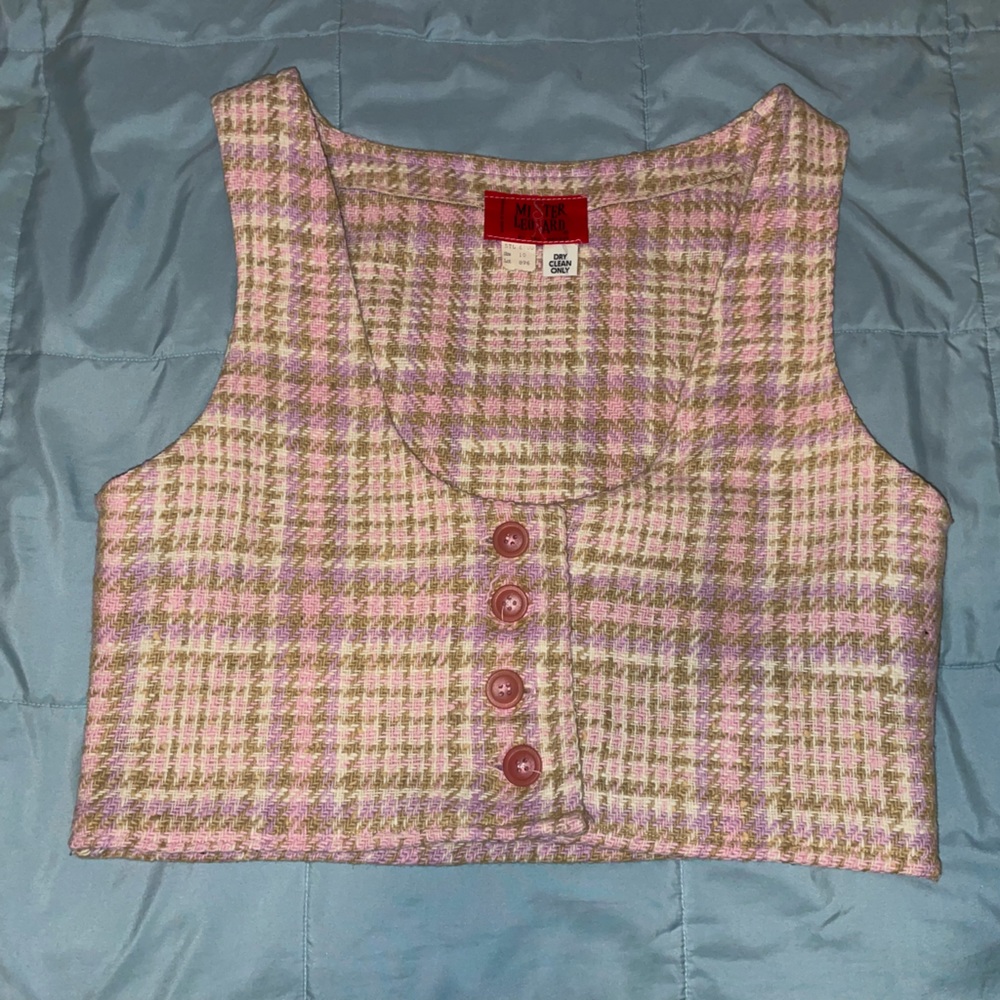 Vintage vest/top (fits medium sized chest) 17” bust